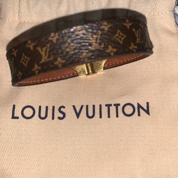 Louis Vuitton Nano Monogram Bracelet - Picture 9 of 11
